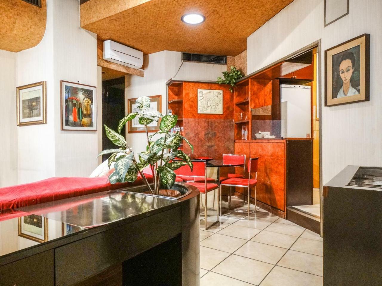 Spanish Steps Laurina Apartment Рим Екстер'єр фото